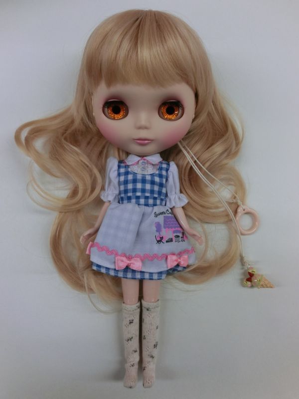 #i12【梱60】 Blythe ネオブライス カスタム 眠り目 マット肌 頭皮カスタム メイク まつ毛 金髪ウィッグ