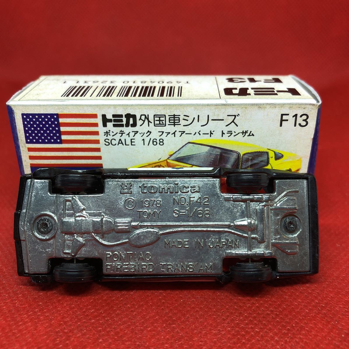 トミカ青箱F13 ポンティアック ファイヤーバード トランザム 1⁄68