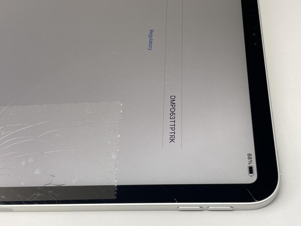 U261【ジャンク品】 iPad PRO 11インチ 第2世代 128GB Wi-Fi シルバー