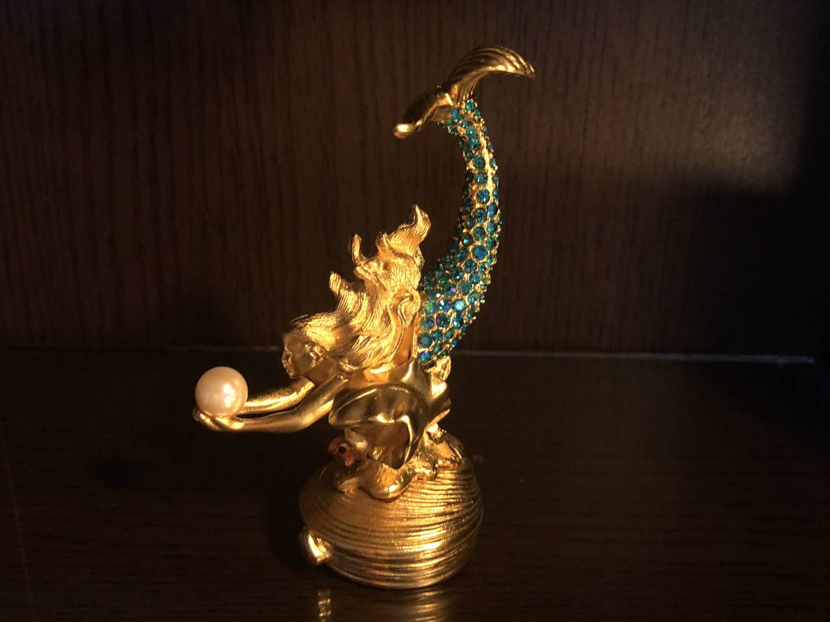  ESTEE LAUDER SPARKLING MERMAID プレジャーズ ソリッドパフューム 練香水(エスティローダー)｜売買されたオークション情報、yahooの商品情報をアーカイブ公開 - オークファン エスティローダー