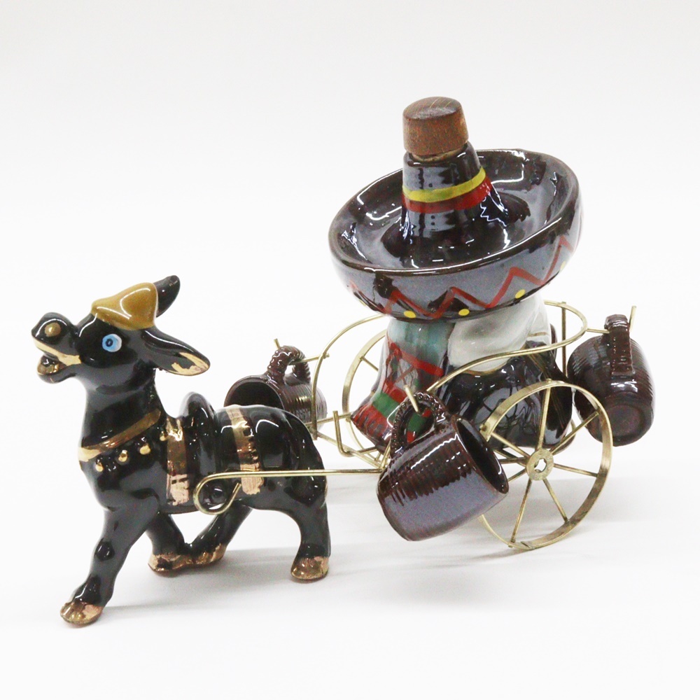 アンティーク】【ヴィンテージ⠀】陶器製馬車と人物の陶器