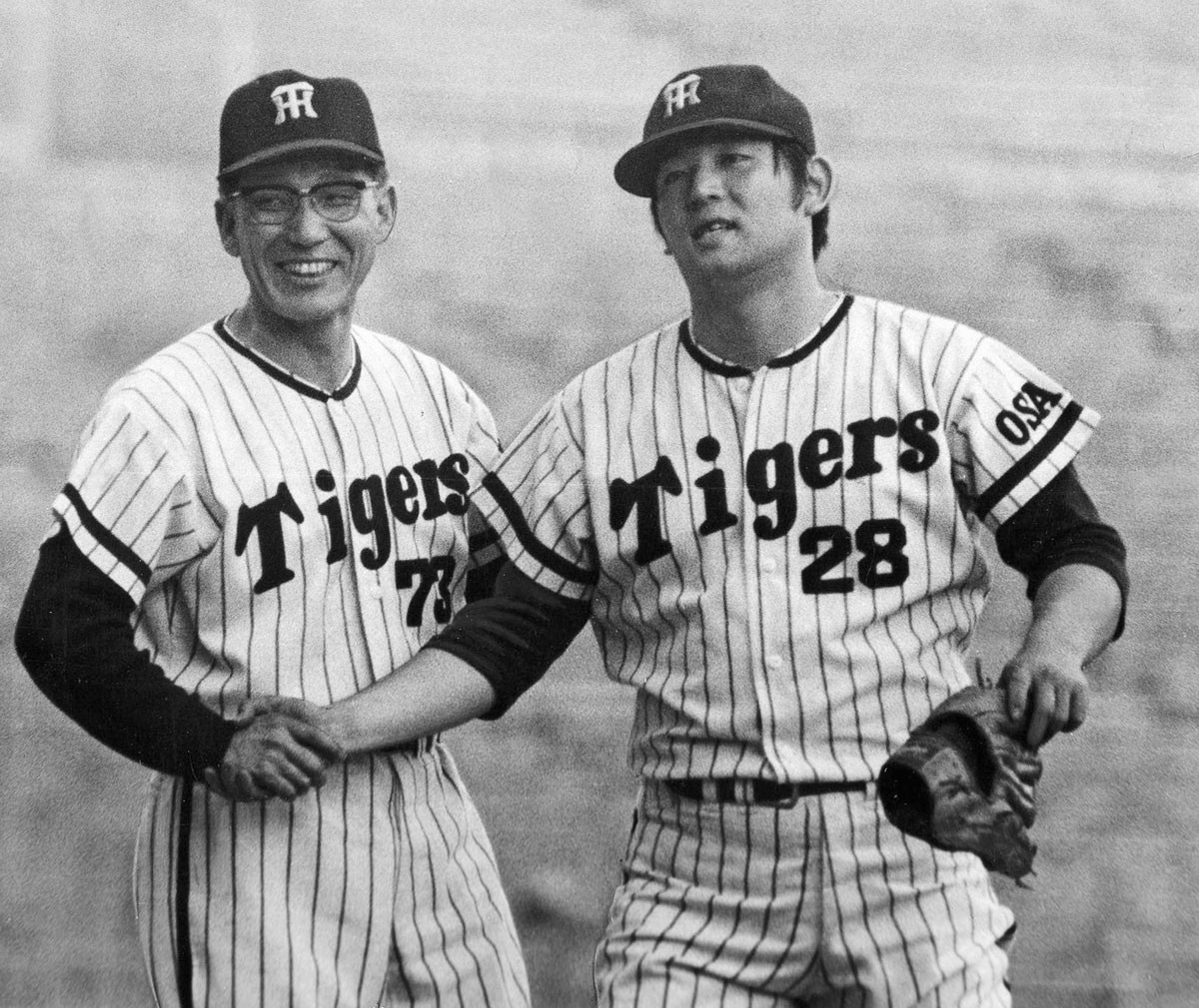 値下げ交渉] 2015年 球団創立80周年 阪神タイガース #28 江夏豊 1973年