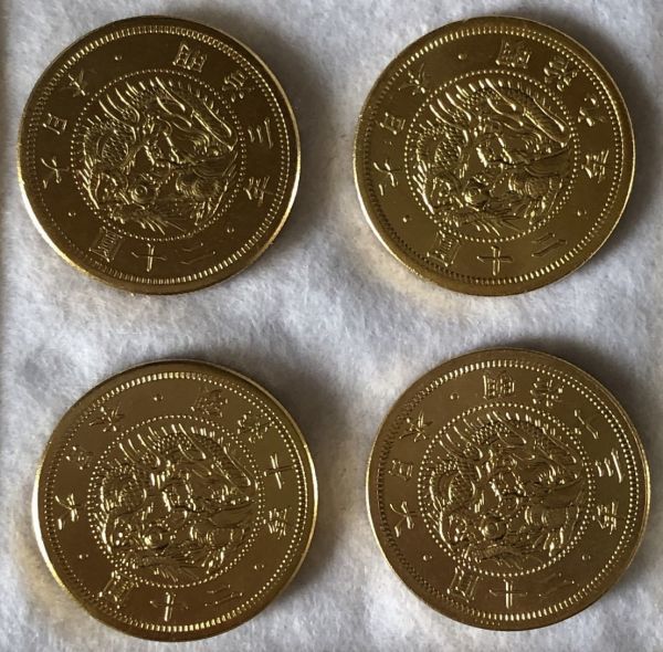 4枚 旧20円金貨 明治3年、9年、10年、13年 木箱入り コレクション