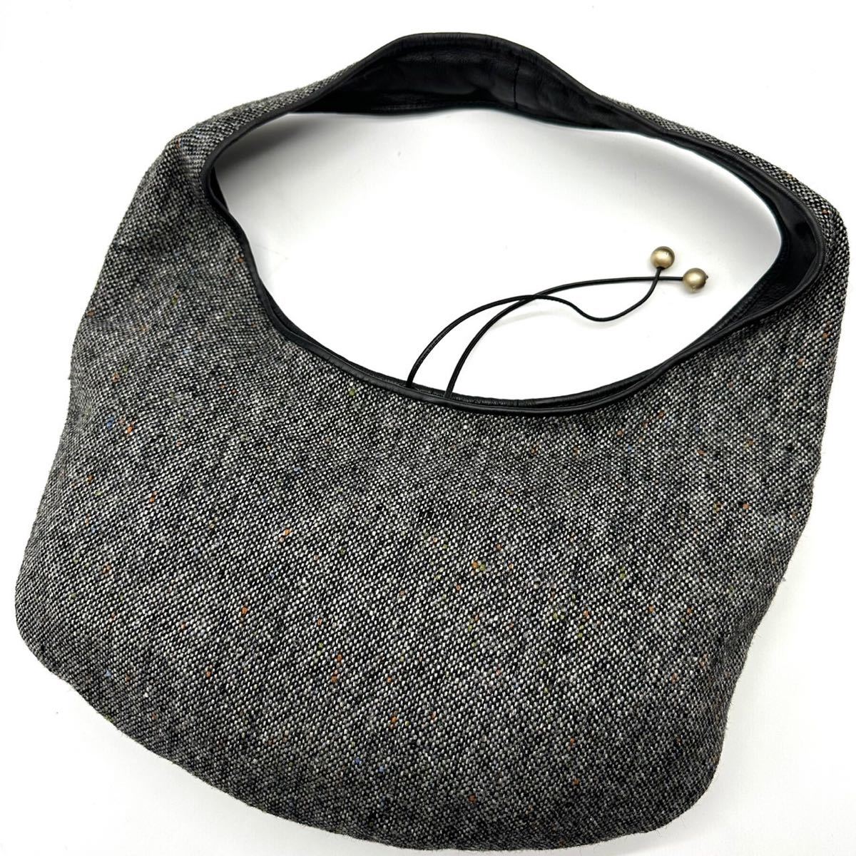 1円《美品・激レア》BOTTEGA VENETA ボッテガヴェネタ ウール ホーボー ワンショルダーバッグ ハンドバッグ グレー系 レディース 保存袋