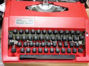 タイプライター BROTHERのYahoo!オークション(旧ヤフオク!)の相場