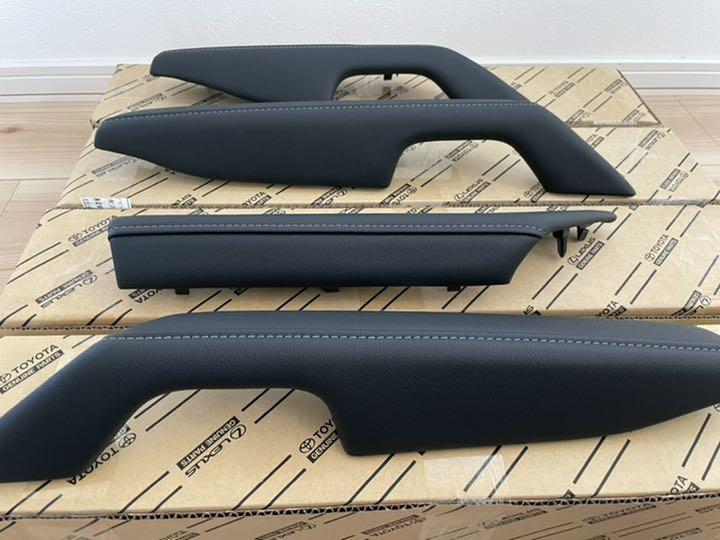 ☆新品 トヨタ Toyota ハイラックス GUN125 純正 レザー アームレスト