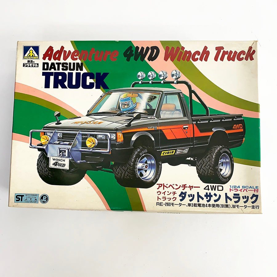 未組立 アオシマ 1/24 4WD ウインチトラック ダットサン 4WD トラック