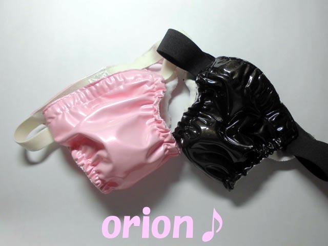 二枚組 M～L対応サイズ ブラック＆ピンク 超ローライズ miniビキニ♪目地の出ない滑らかグロススキン素材♪ 