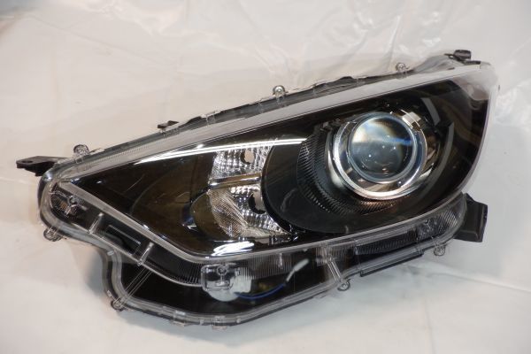 OKTJ34c02★KSP210★MXPA10★MXPA15★MXPH10★MXPH15★ヤリス★★純正ヘッドライト★★左★ハロゲン★81170-K0010★KOITO K0-1★印字A5★