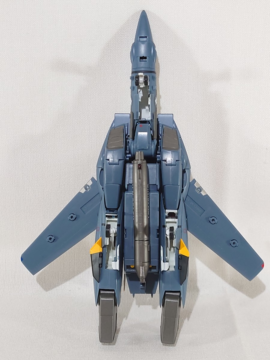 やまと　1/60 完全変形　VF-1S バルキリー　ロービジリティ 1&frasl;60 VF-1S やまと