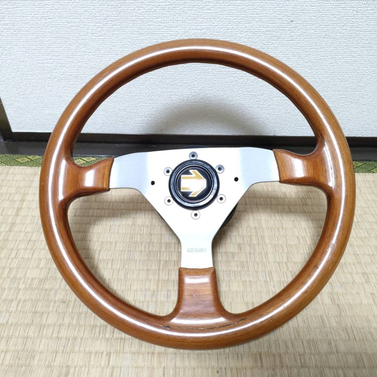 N8868 MOMO ステアリング ウッドステアリング 旧車 34パイ 34Φ