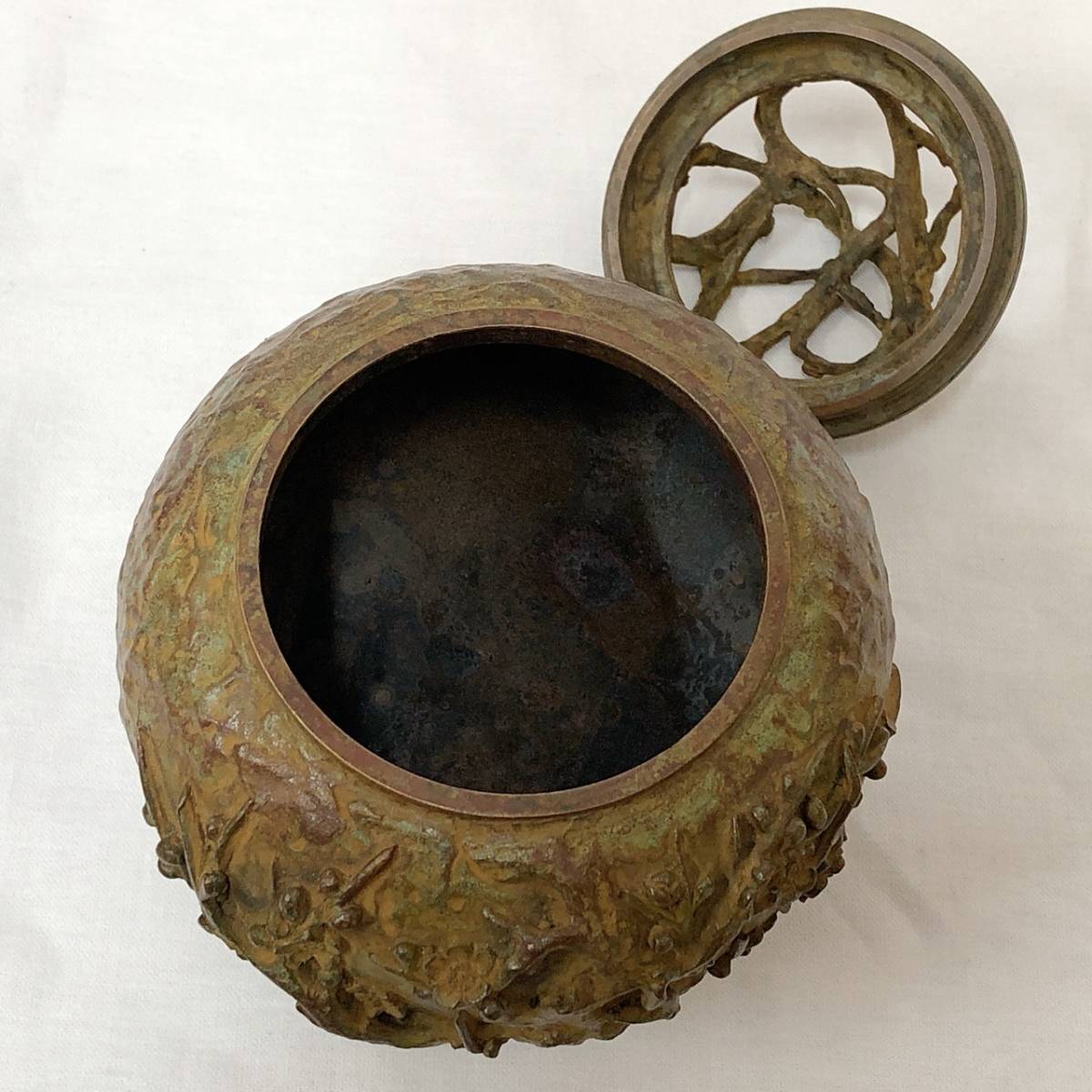 2309-8横 三好三治 蝋型鋳銅香炉 三足 銅器 共箱 栞 【公式通販】