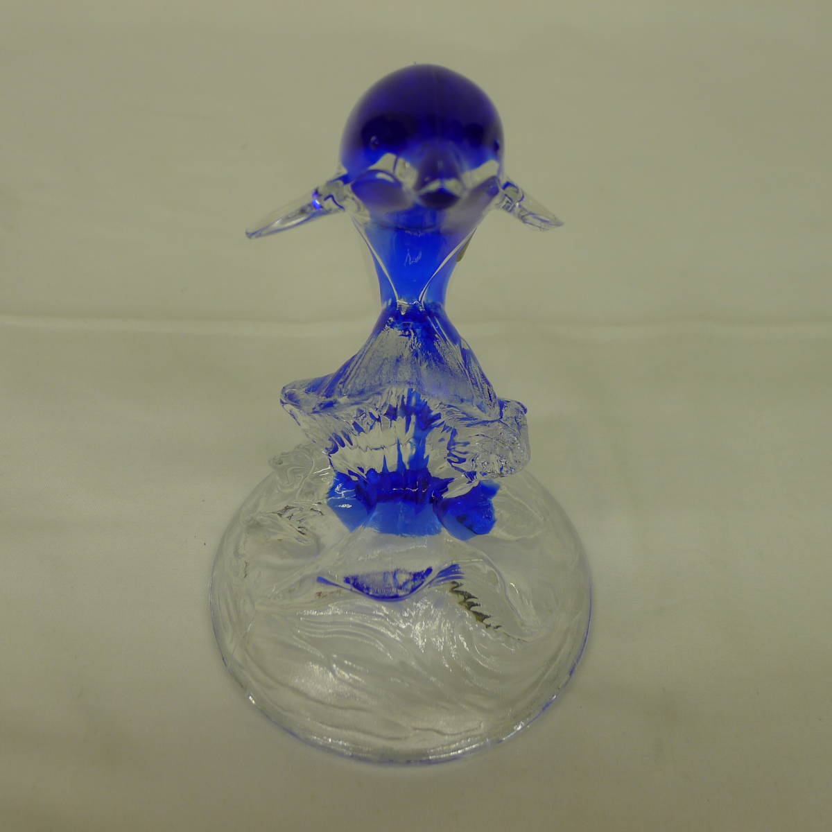 dd095○ブルーが美しいイルカの置物 Cristal D