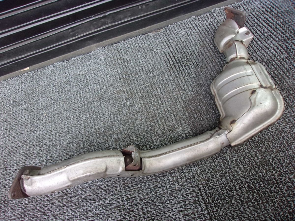 ★売切り!★BE5 レガシィ レガシー 純正 ノーマル 触媒 キャタライザー フロントパイプ EJ20 / 2Q4-935