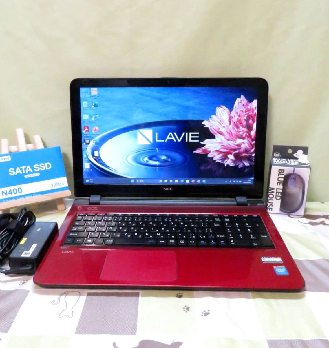 超速！新品SSD/オフィス2021/第5世代デュアルコア/Webカメラ/Bluetooth/HDMI/ルミナスレッド// LaVie NS150/A