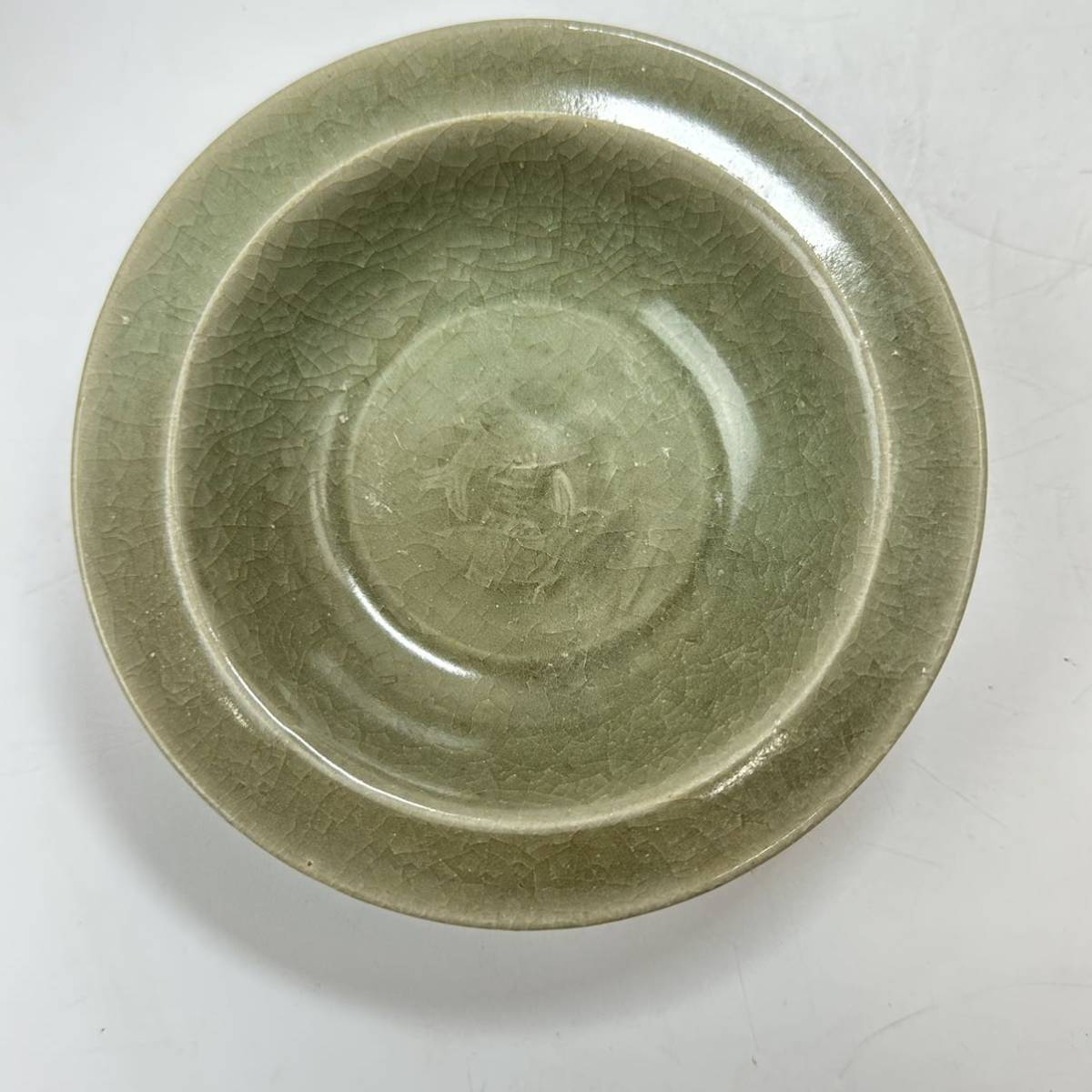 01 明時代　青磁双魚皿　龍泉窯　唐物　中国美術　d04223