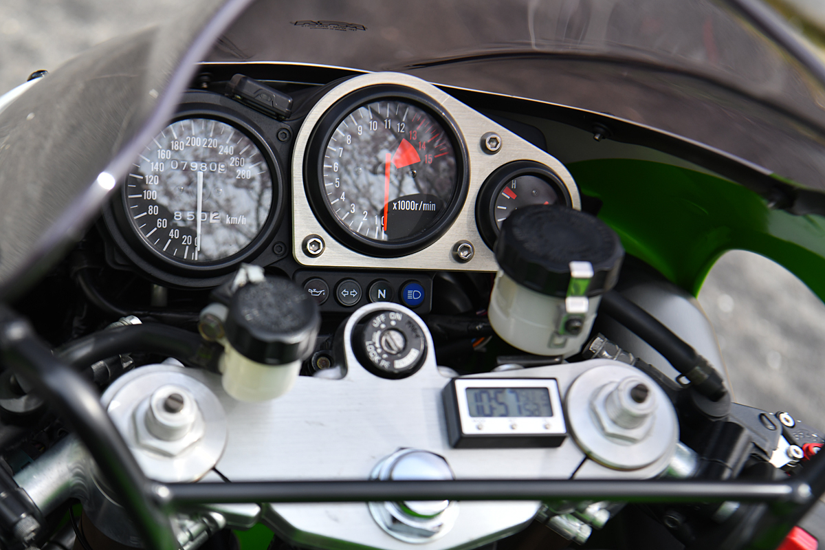 カワサキ ZX-7R 最終モデル 8，000キロ リアオーリンズサス 美車極上