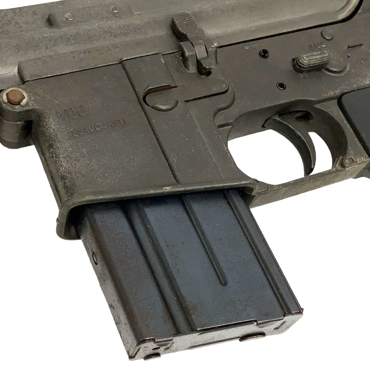 MGC モデルガン M16 アサルトライフル SMG刻印有 鉄砲 alp梅0330