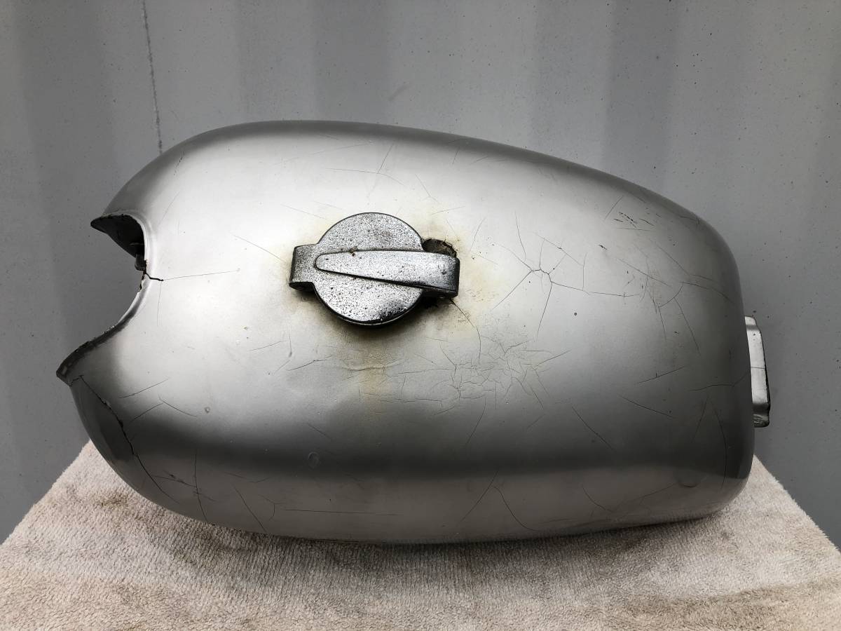 ⑰ 当時物 貴重 ドリーム CB750Four CB750K0 1969年 しわタンク 燃料タンク アンチモニGSキャップ レストアベース 塗装ベース
