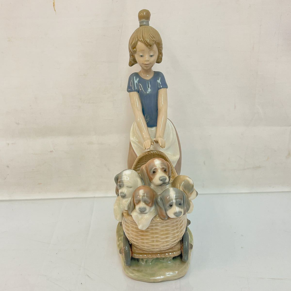 リヤドロ 仔犬達とお散歩 希少 リヤドロ 仔犬たちとお散歩 5364 陶器