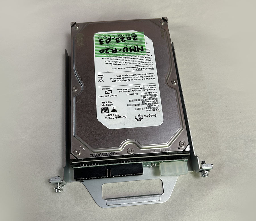 BMB neonR2 NMU-R20用HDD SATA→IDE変換アダプタ、取付け金具付き
