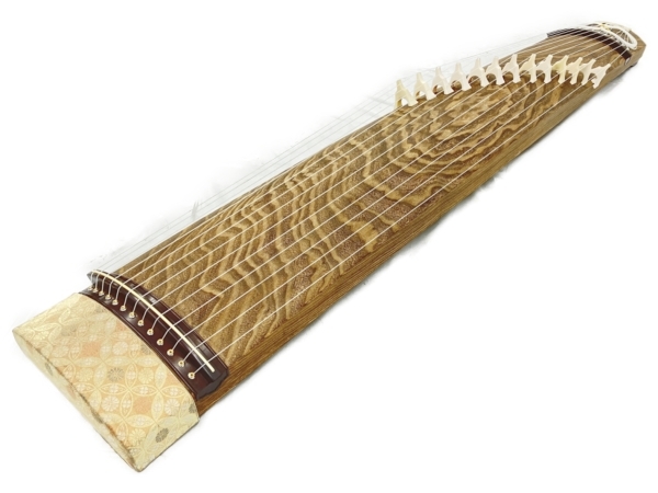 引取限定】琴 箏 刳甲 くり甲 綾杉 13弦 花 楽器 木製 ジャンク