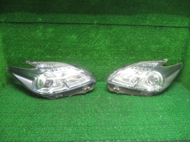 ZVW30 トヨタ プリウス 平成22年 ハロゲン用 レンズNO.47-29 ヘッド