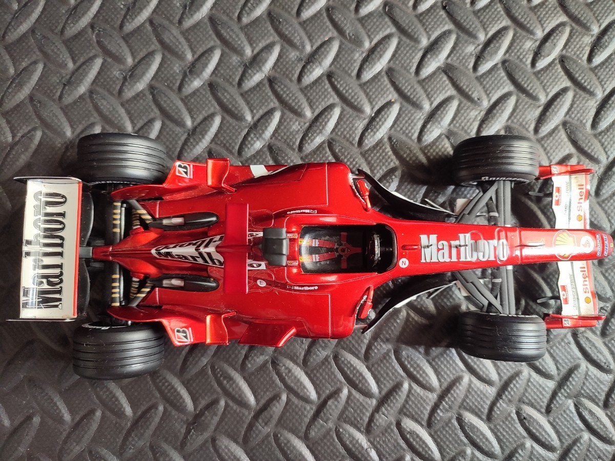 F2004 フェラーリ 1⁄18 1:18 at Mattel 1/18 マテル製 フェラーリ F 2004