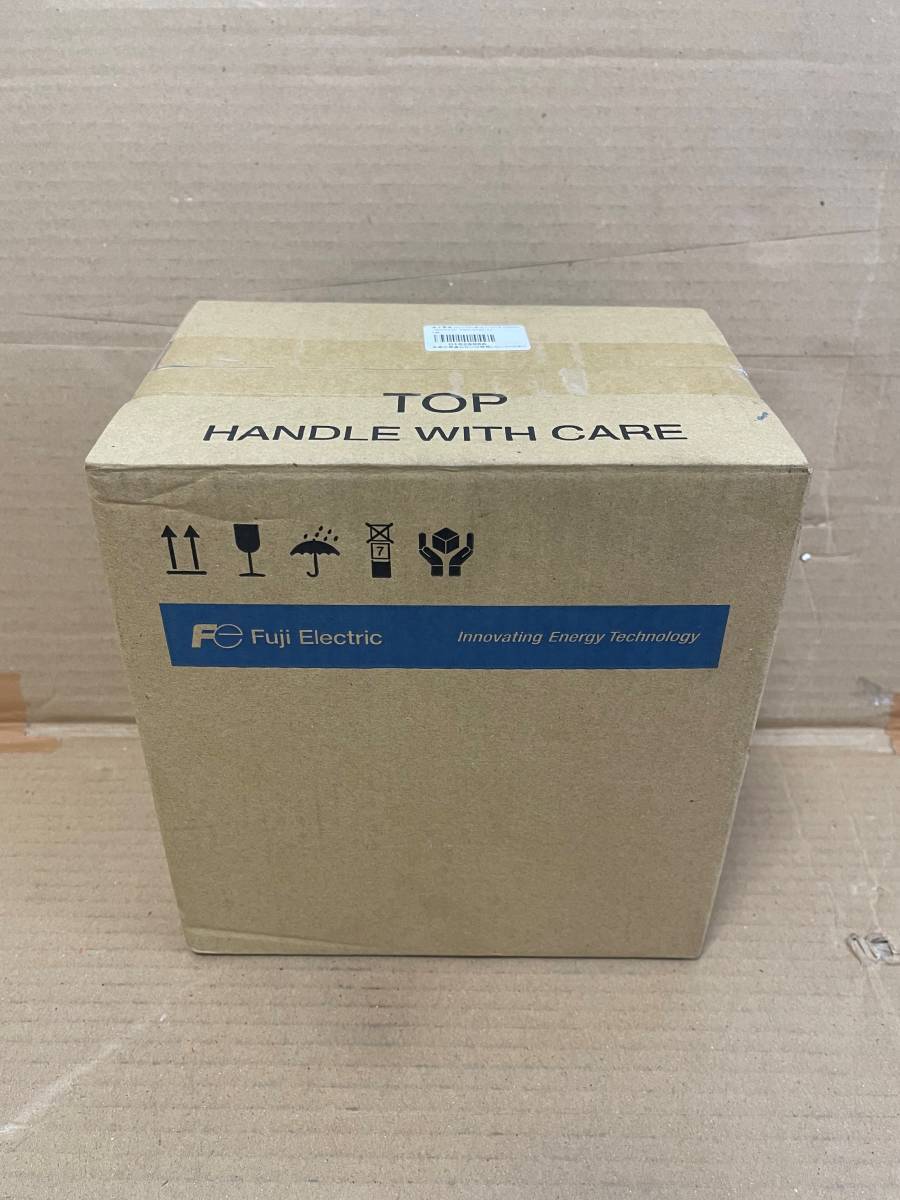 富士電機 FRN1.5C2S-7J　開封済