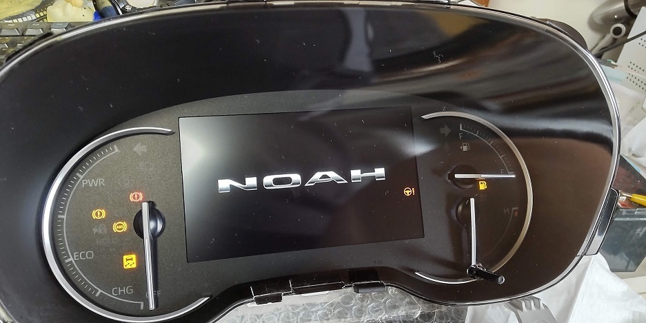 ZWR95 ノア ハイブリッド スピードメーター ■距離変更発送可能 NOAH ZWR90