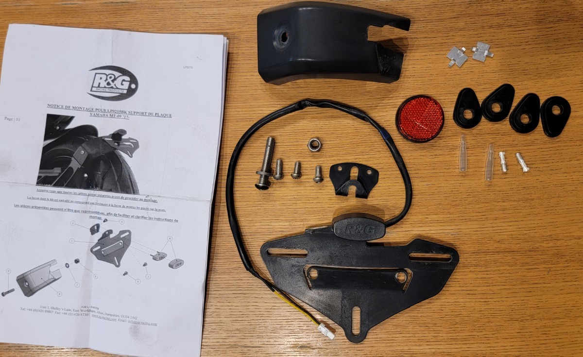 R&G(アールアンドジー) フェンダーレスキット ブラック MT-09(17-20) RG-LP0215BK