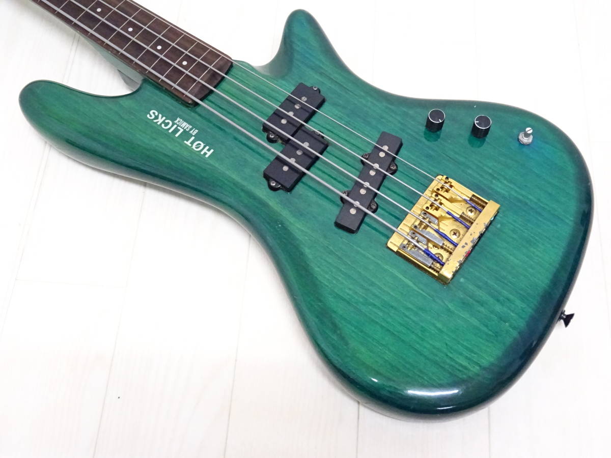 Samick レッド エレキベース 動作未確認⁄詳細不明⁄ジャンク扱い MU-595