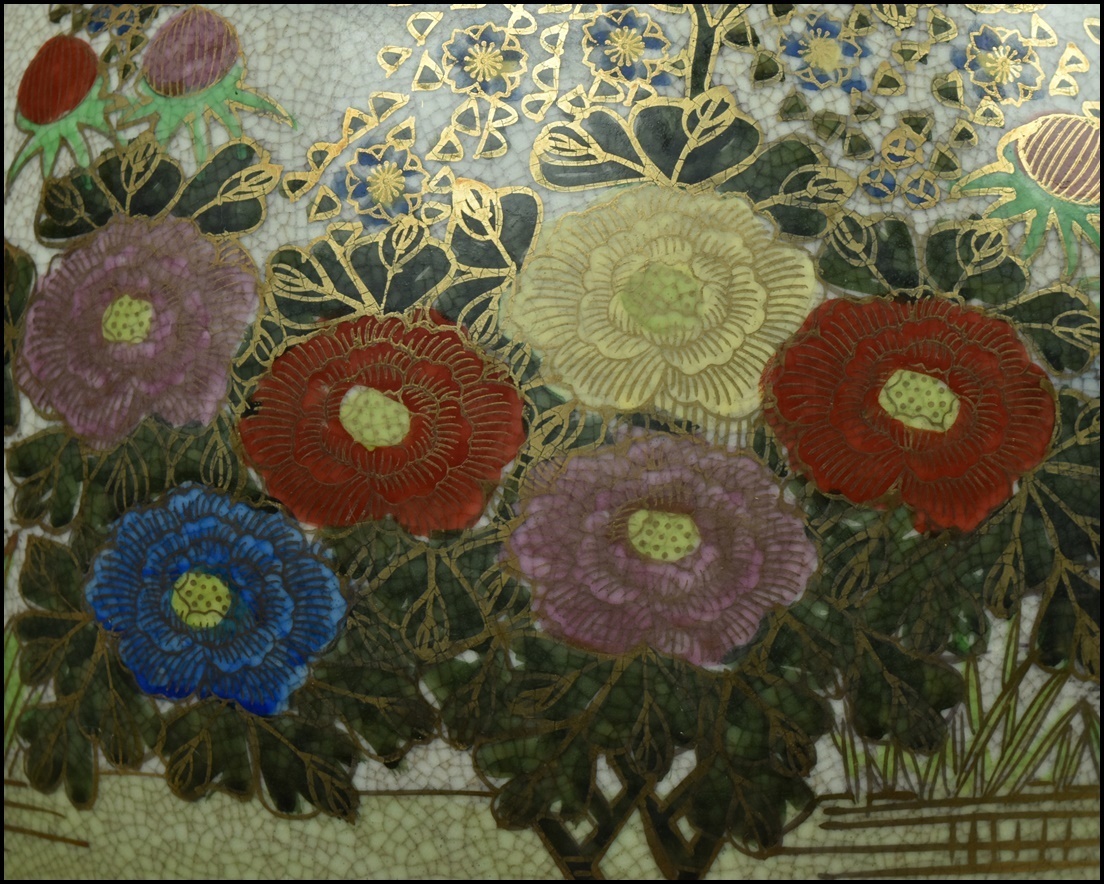 薩摩焼 勇仙作 色絵金彩花鳥図獅子耳 大香炉 高さ45cm BE941