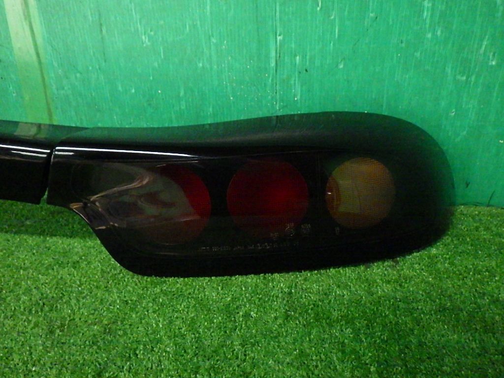 RX-7[FD3S 4型]ブレーキランプ左右テールライト フィニッシャー koito  