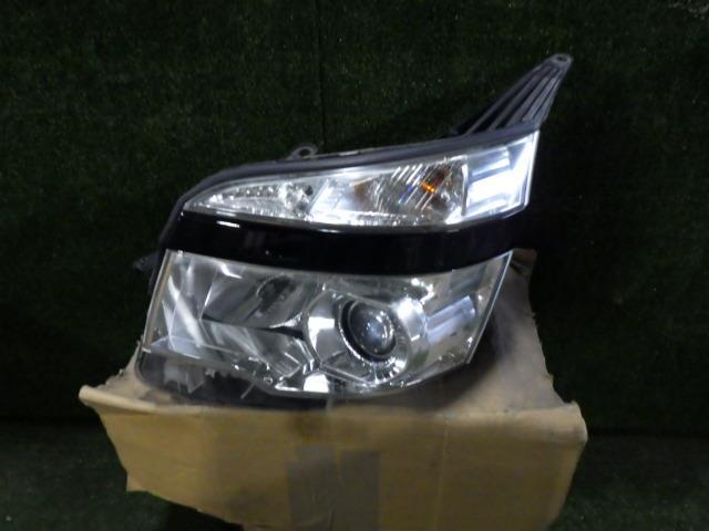 ヴォクシー DBA-ZRR70W 左ヘッドランプASSY