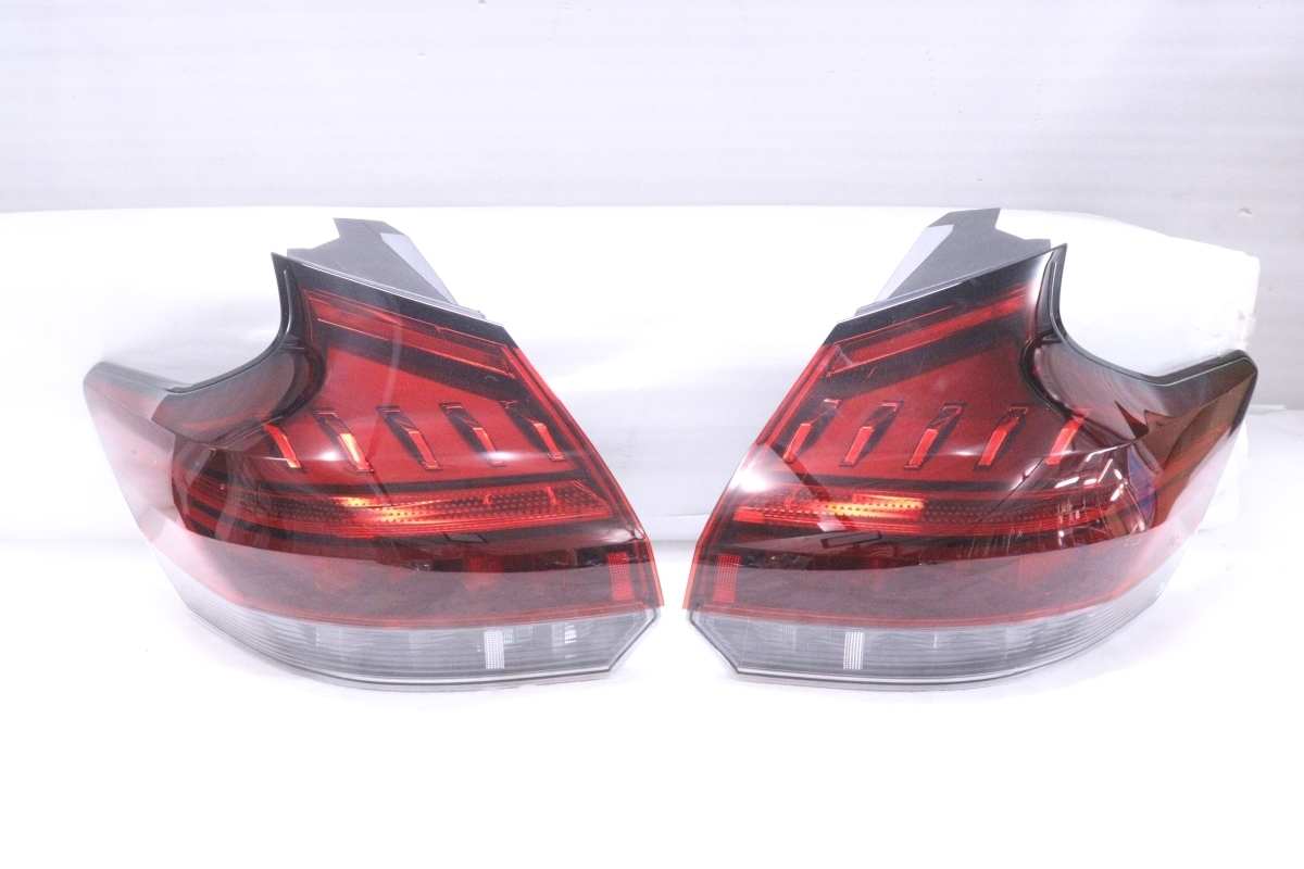 34-1837★美品★LED P15 キックス★左右テールライト ICHIKOH D252 ユニット 純正★日産 (UK) キックス 2026年最新Yahoo!オークション P15 メール便可ニッサン 全 パーツ（ブレーキ・テールランプ