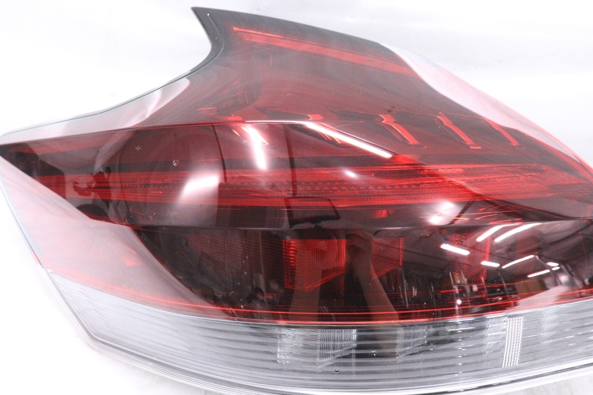 34-1837★美品★LED P15 キックス★左右テールライト ICHIKOH D252 ユニット 純正★日産 (UK) キックス 2026年最新Yahoo!オークション P15 メール便可ニッサン 全 パーツ（ブレーキ・テールランプ