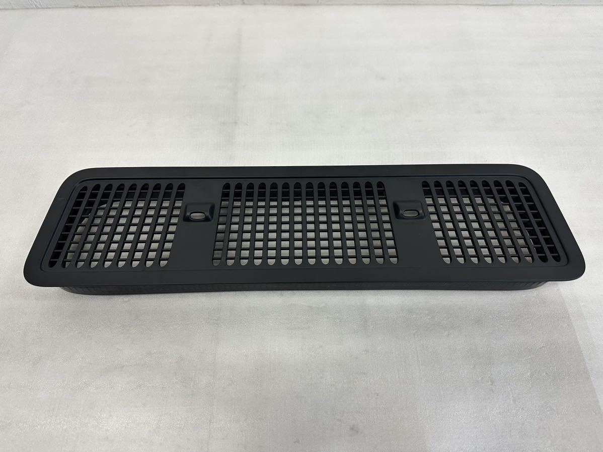 5m9 【新品】 ベンツ Gクラス W463 純正 ボンネット ダクト フード 5m9 【新品】 ベンツ Gクラス W463 純正 ボンネット ダクト フード