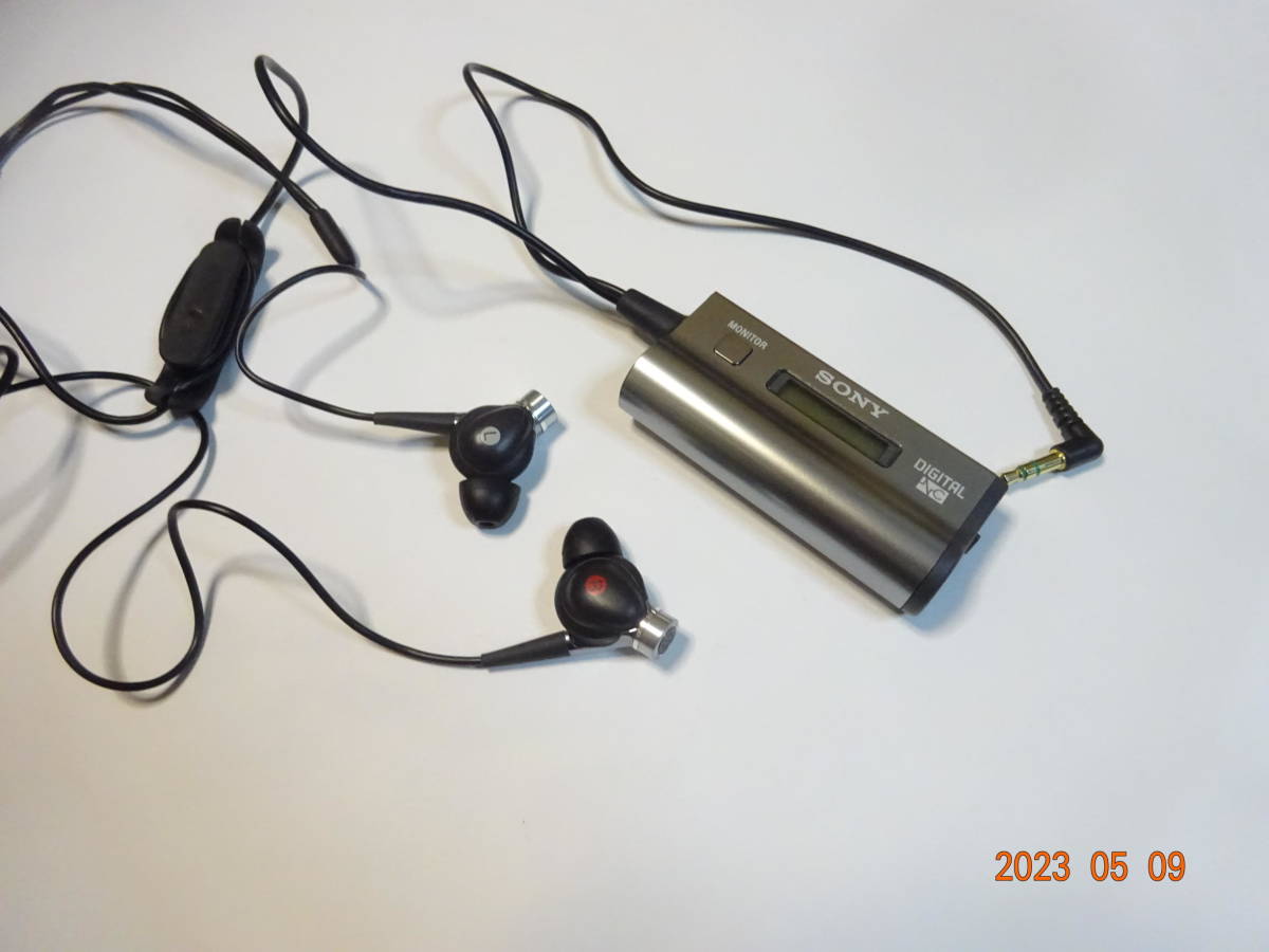 SONY MDR-NC300D ノイズキャンセリングイヤホン フルデジタルアンプ S