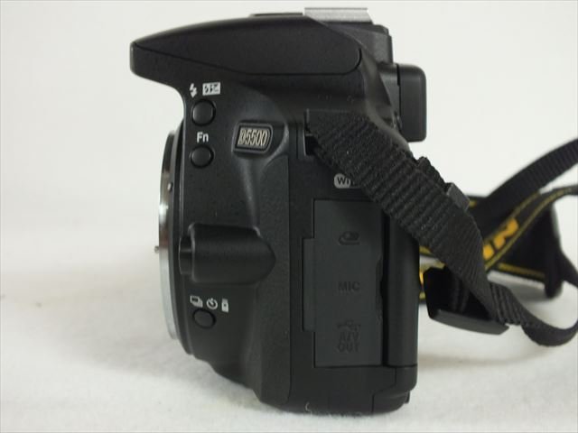 D5500 デジタル一眼レフカメラ Nikon | - 18-55 VR レンズキット