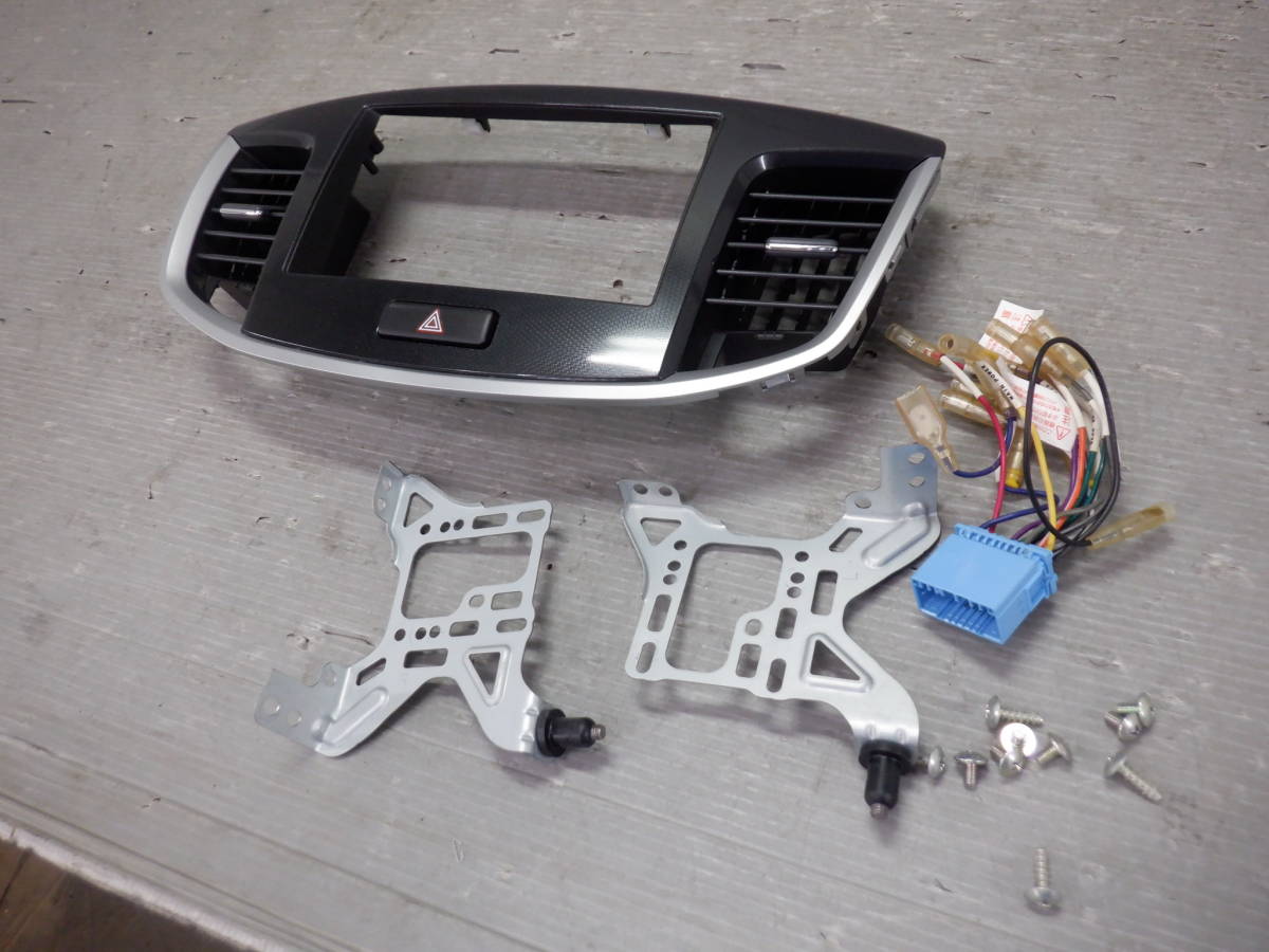 即決　H24年 DBA-MH34S ワゴンR スティングレーX 2DIN オーディオ パネル 取付 ステー 配線 アダプター/14【5-12891】79242