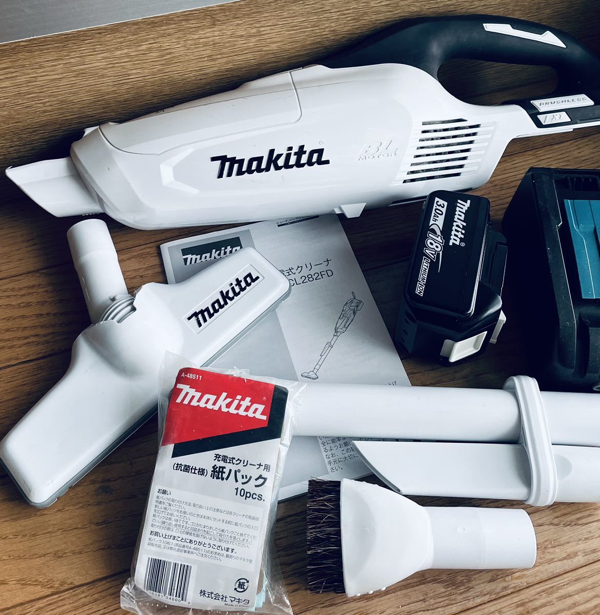 マキタ 18V | 充電式クリーナ 掃除機 紙パック Makita 新型 18v 
