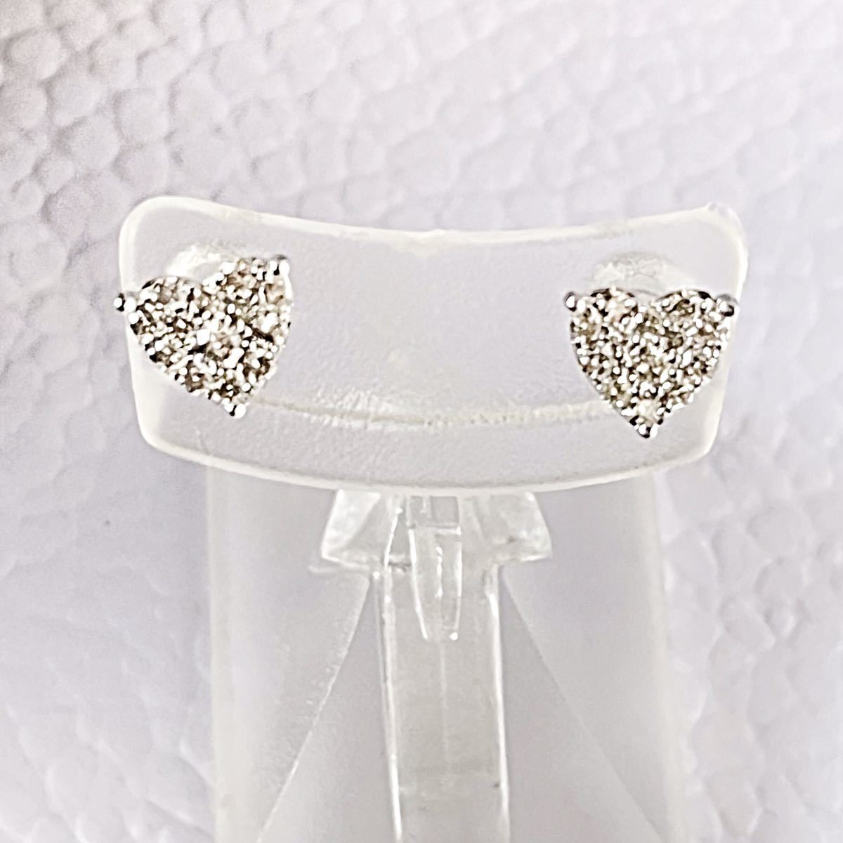 計0.40ct 天然ダイヤモンド ハート型 K18WG パヴェピアス