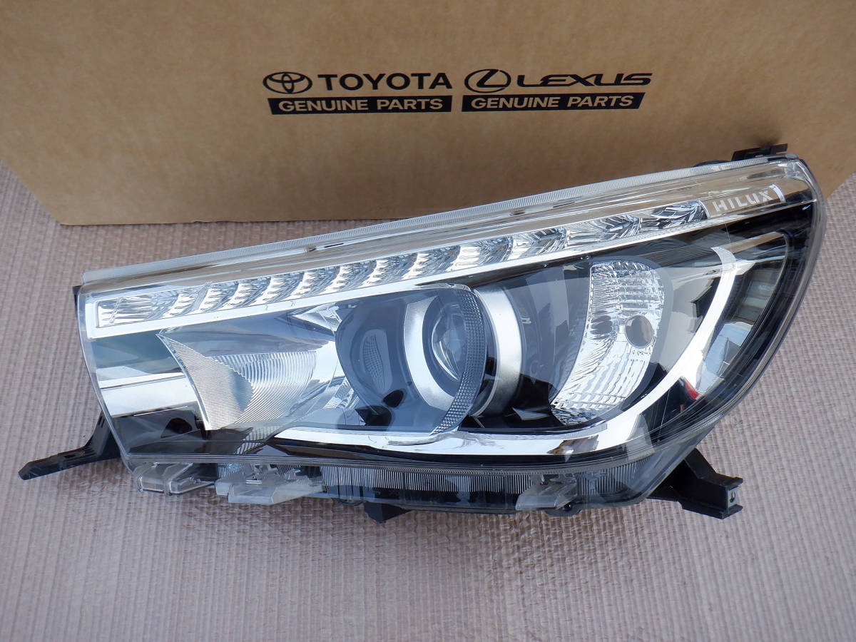 ZVW50 ZVW51 ZVW55 前期 プリウス PRIUS 純正LED 左ヘッドライト左側