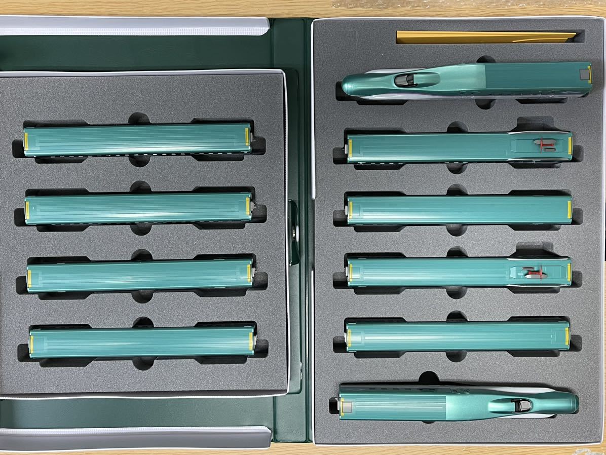 KATO Nゲージ「E5系 新幹線「はやぶさ」基本＋増結A＋増結Bの10両