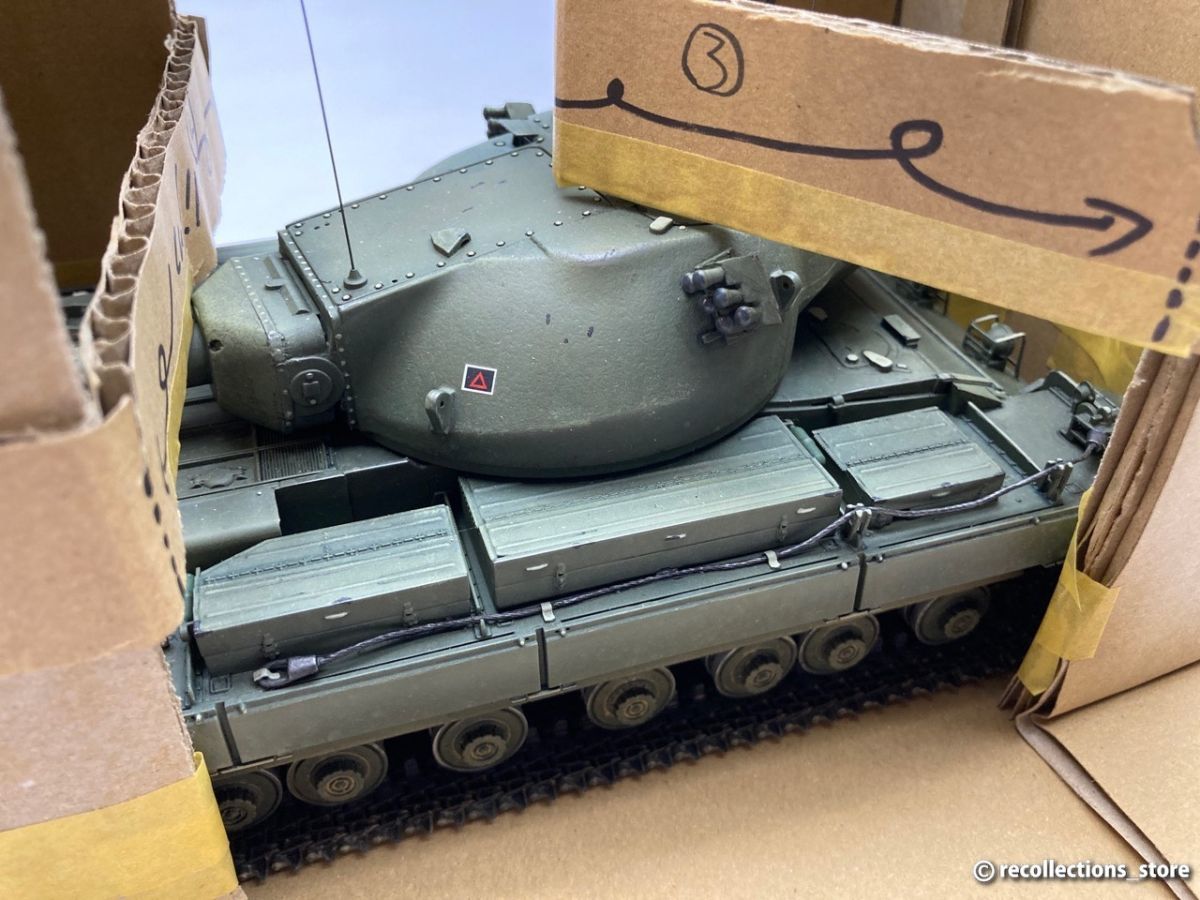 FV214 AFV 戦車 プラモデル 塗装済み完成品 /ジャンク ※まとめて取引・同梱不可 [AM1910r]