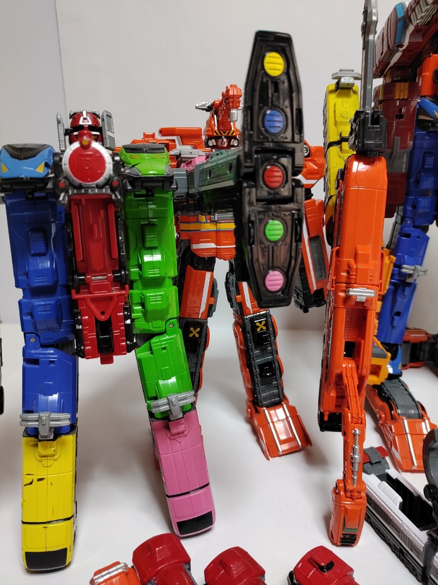 トッキュウジャー 大量セット DX 超超トッキュウオー ビルドダイオー スーパー戦隊 シリーズ 破損無し おもちゃ ロボット 勇者 美品 戦隊