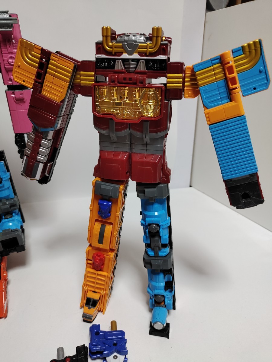 トッキュウジャー 大量セット DX 超超トッキュウオー ビルドダイオー スーパー戦隊 シリーズ 破損無し おもちゃ ロボット 勇者 美品 戦隊