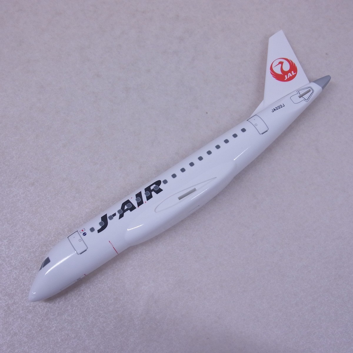 ☆JALUX 1/100 JAL J-AIR EMBRAER170 JA222J 飛行機 模型 エバーライズ