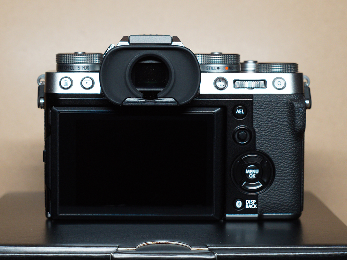フジフィルム FUJIFILM X-T5 ボディ シルバー おまけ付き 【公式通販】